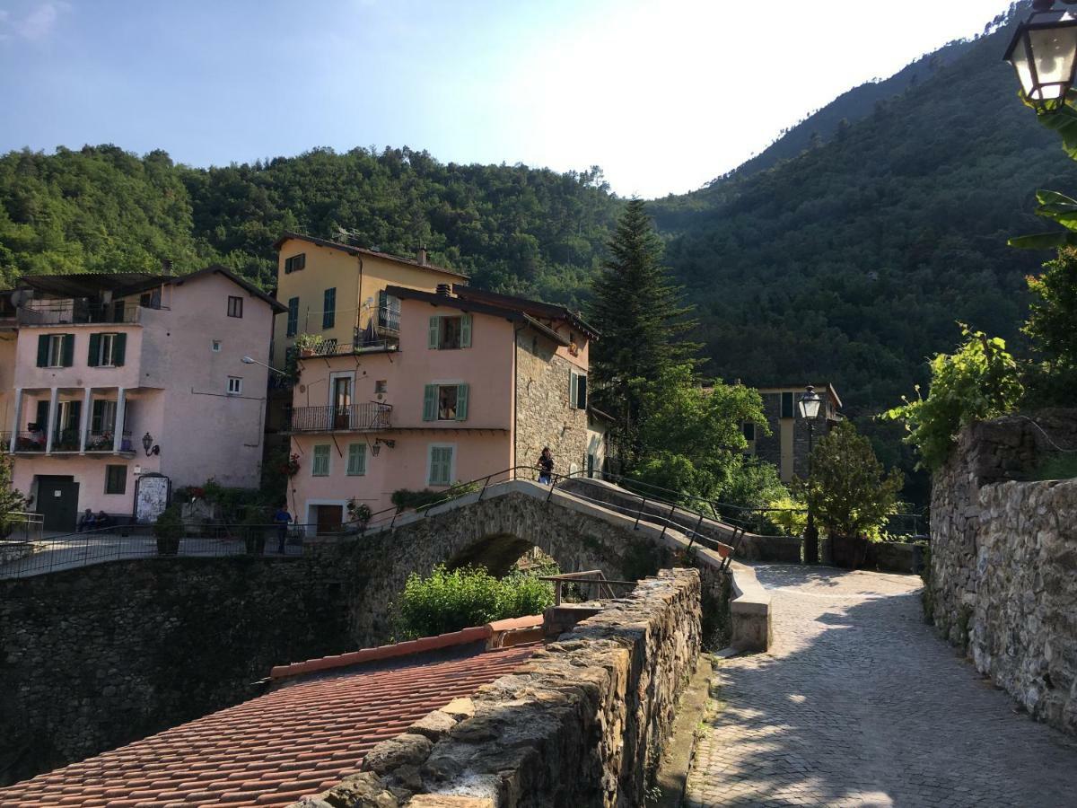 Vicino Al Cielo Lägenhet Rocchetta Nervina Exteriör bild